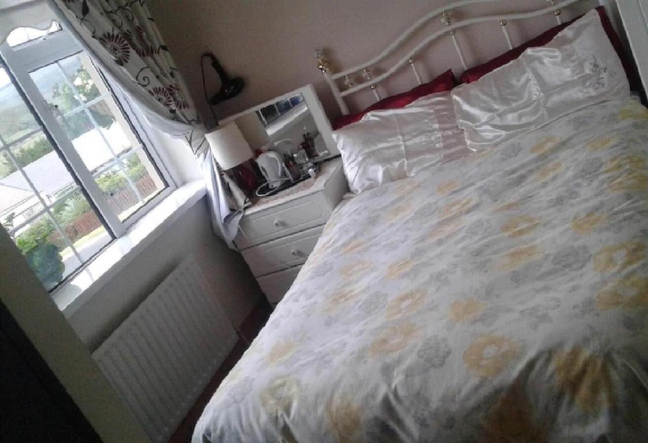 The Yellow Rose B&B Belderg Buitenkant foto